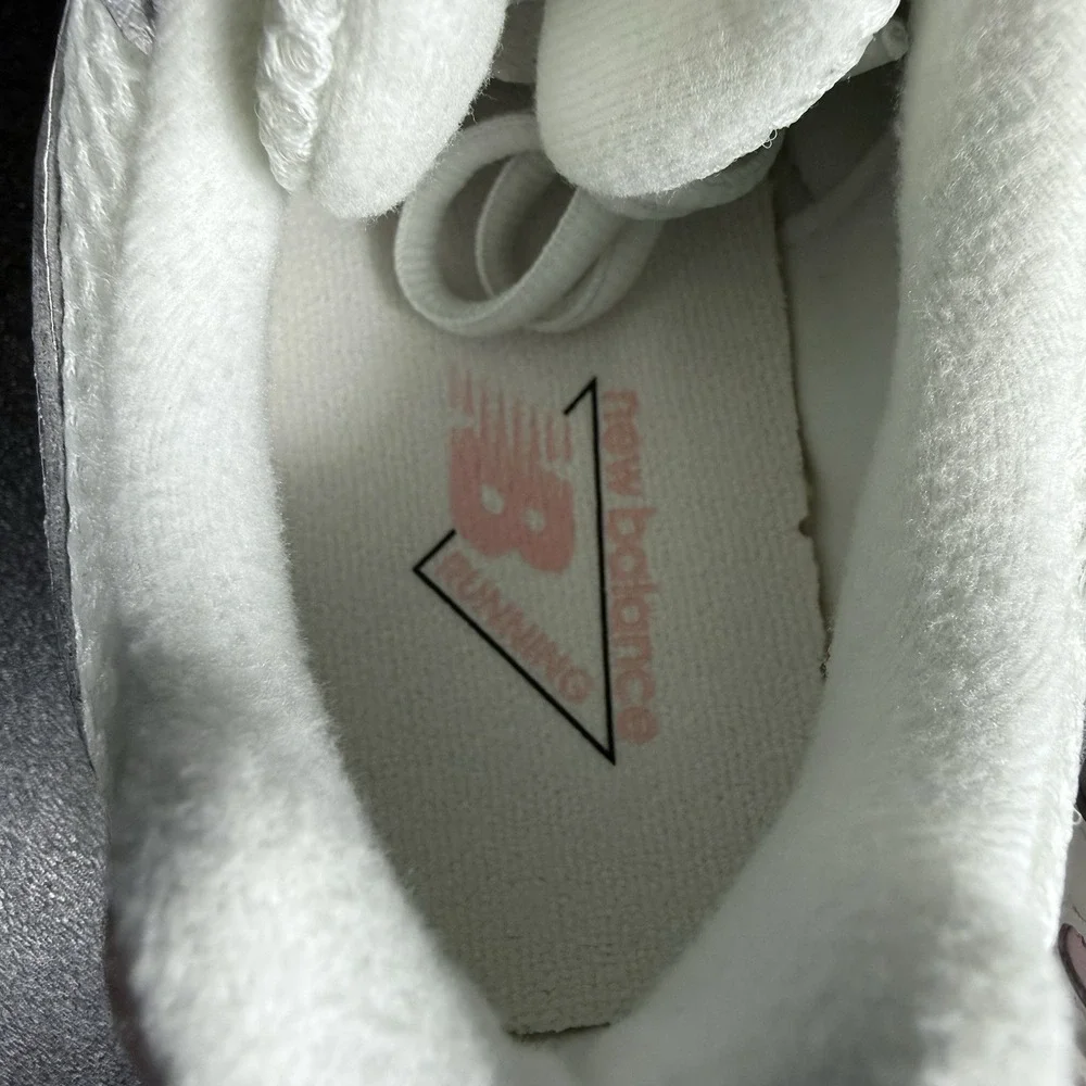 New Balance 204L Lace Youth 4.5 Women's‎ 6 Pink White Kids Grade School G204L9EA